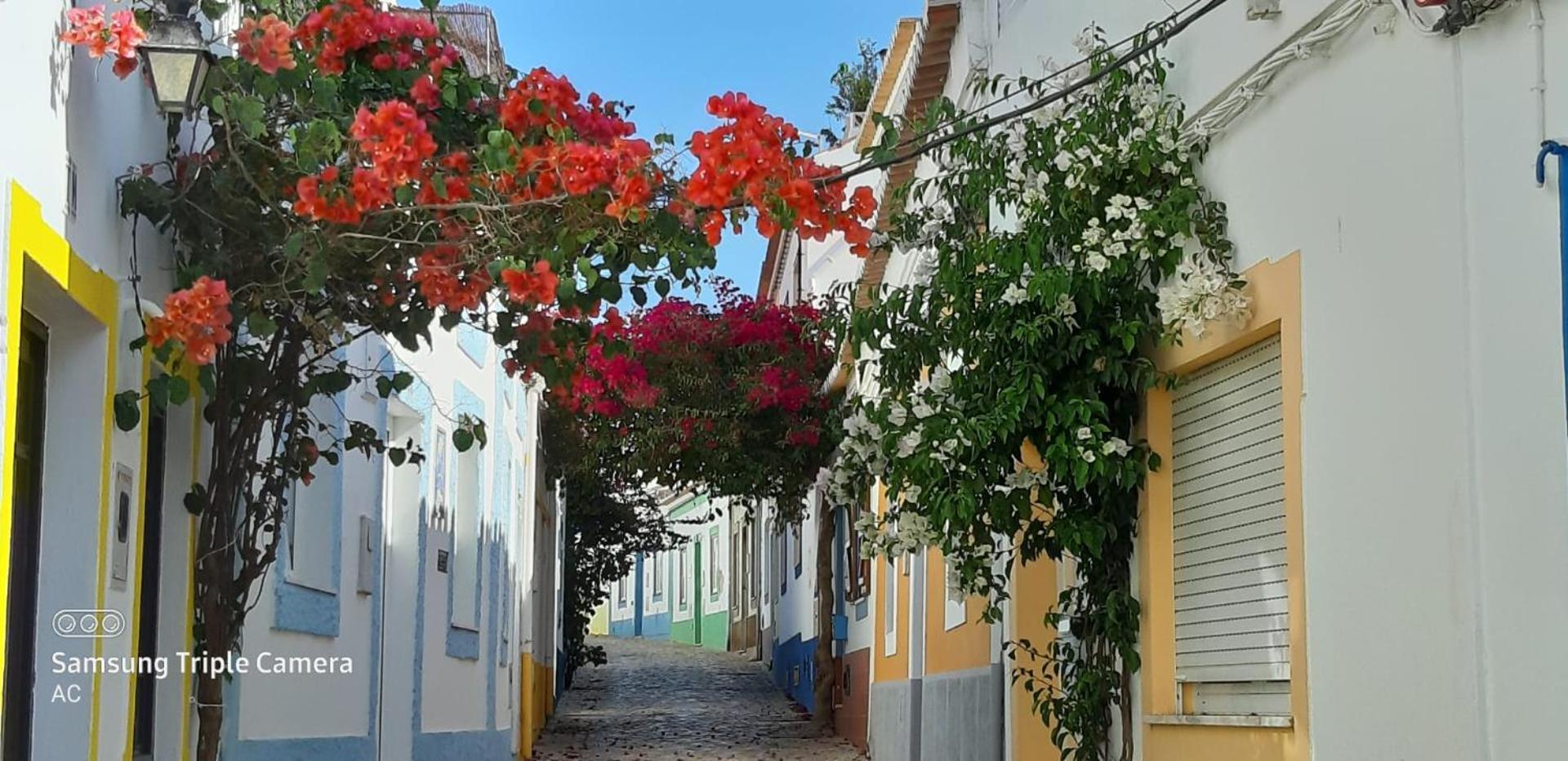 Edificio Tomás 1 Ferragudo (Faro) Exterior foto